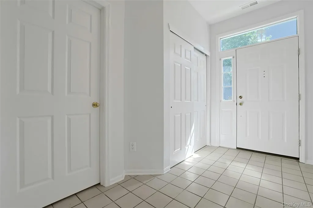 91 Meadow Lane Nanuet NY 10954