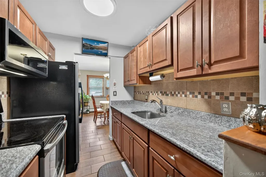 80 Sarah Lane Middletown NY 10941