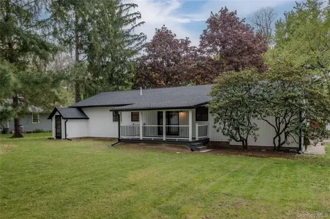 20 Manor Road Rhinebeck NY 12572