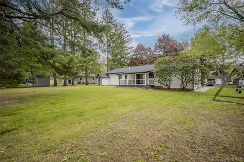 20 Manor Road Rhinebeck NY 12572
