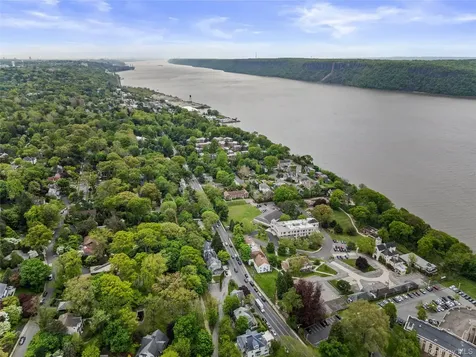102 Broadway Dobbs Ferry NY 10522