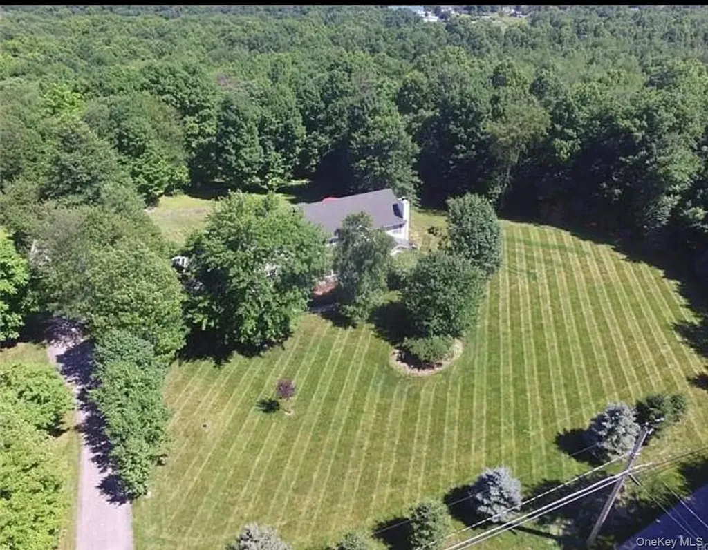124 Rutsonville Road Wallkill NY 12589