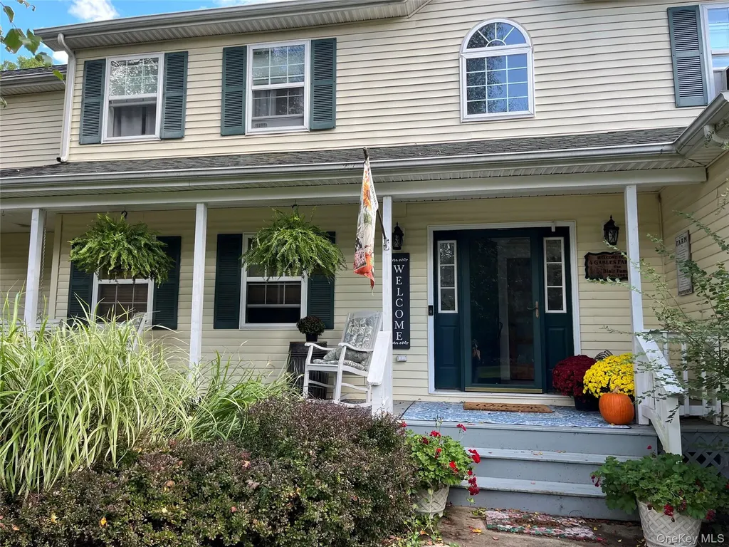 124 Rutsonville Road Wallkill NY 12589