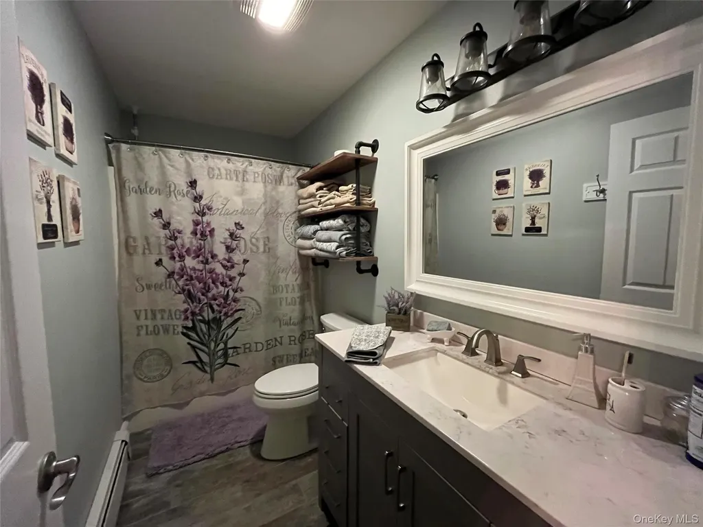124 Rutsonville Road Wallkill NY 12589