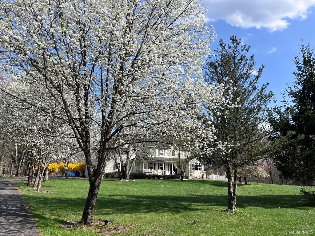 124 Rutsonville Road Wallkill NY 12589