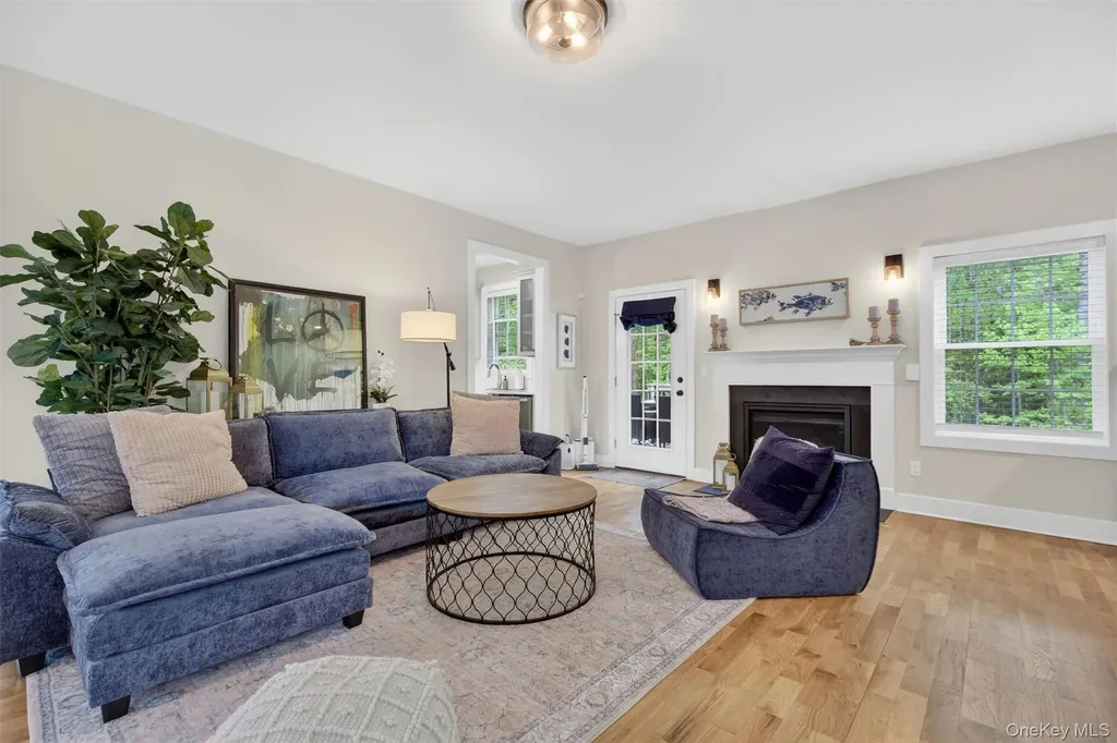 107 Debra Lane New Windsor NY 12553