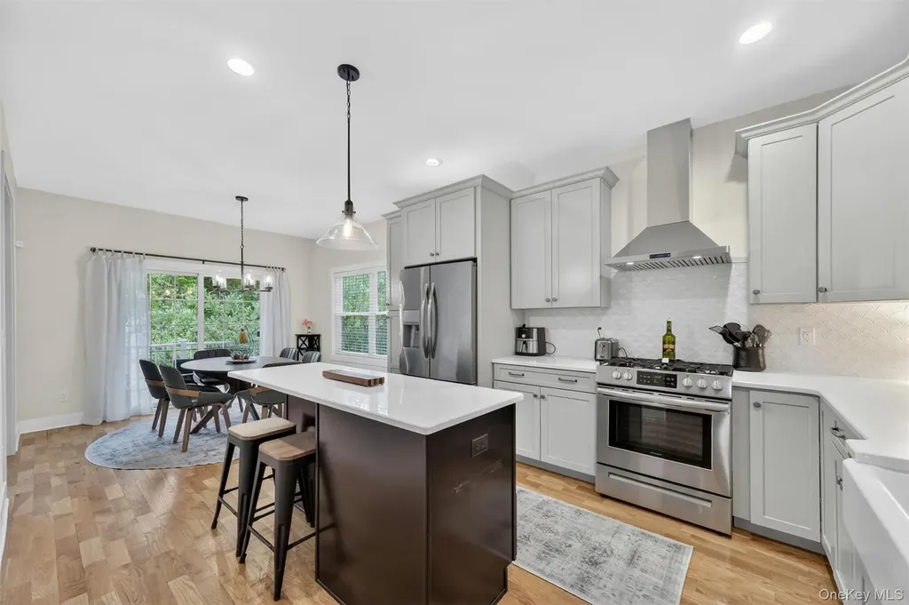 107 Debra Lane New Windsor NY 12553