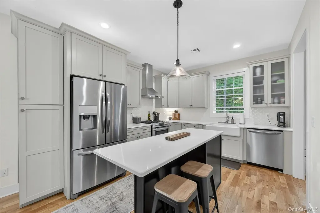 107 Debra Lane New Windsor NY 12553