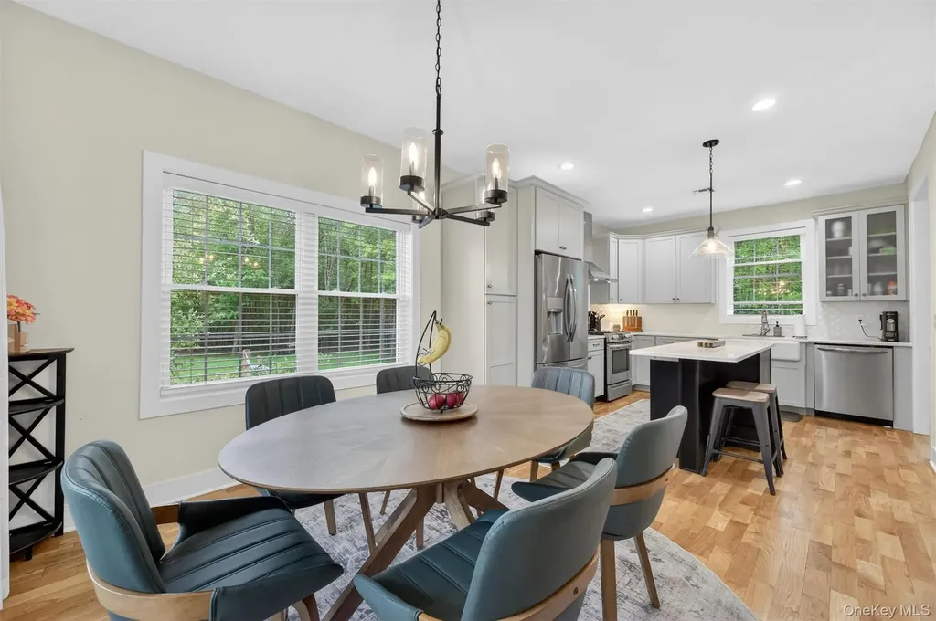 107 Debra Lane New Windsor NY 12553
