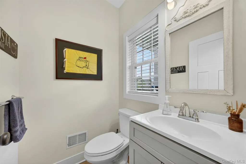 107 Debra Lane New Windsor NY 12553