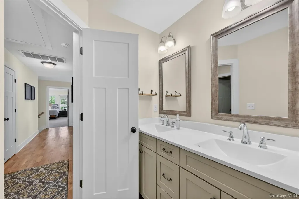 107 Debra Lane New Windsor NY 12553