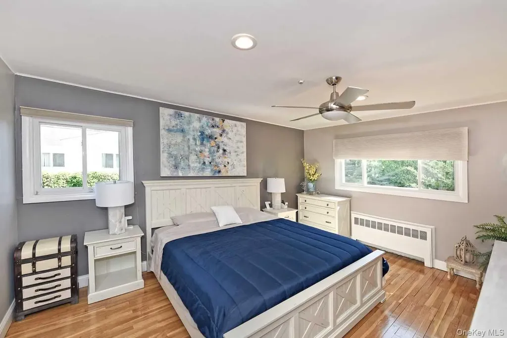 18 Shelter Hill Road Plainview NY 11803