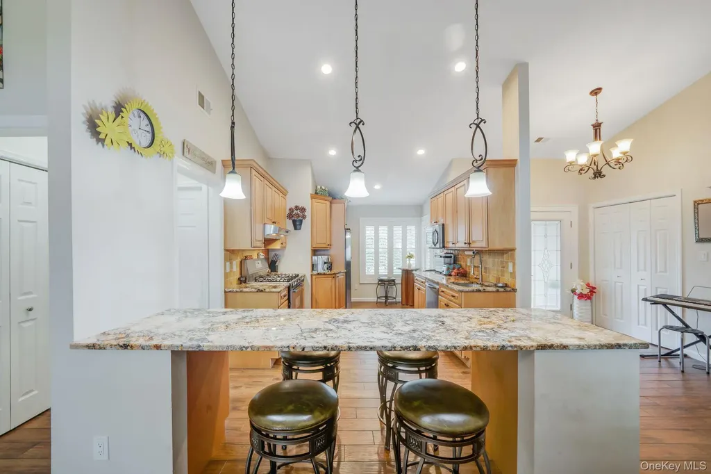 19 Ascot Place Coram NY 11727
