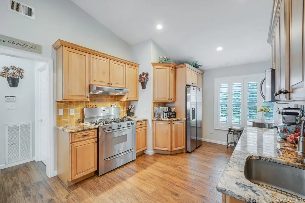 19 Ascot Place Coram NY 11727