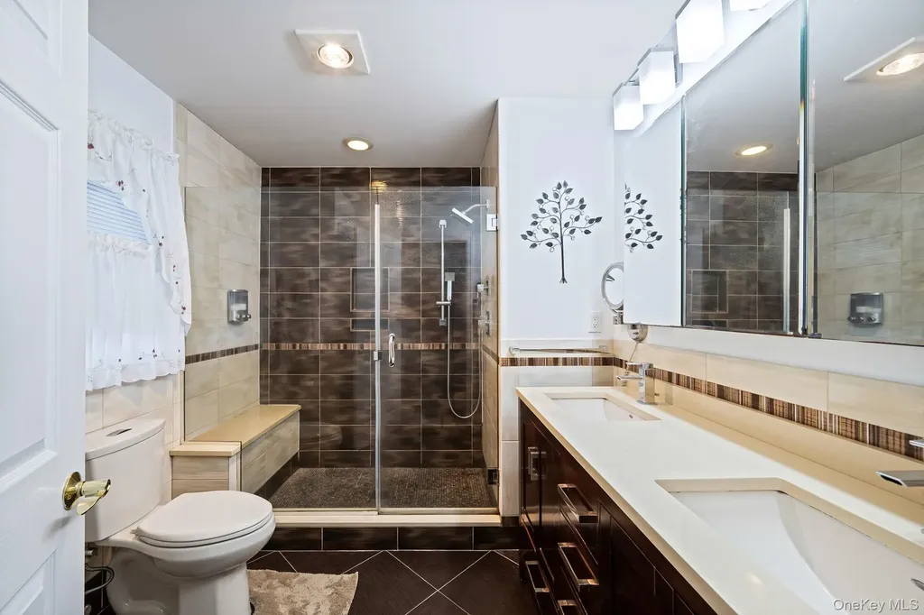 19 Ascot Place Coram NY 11727