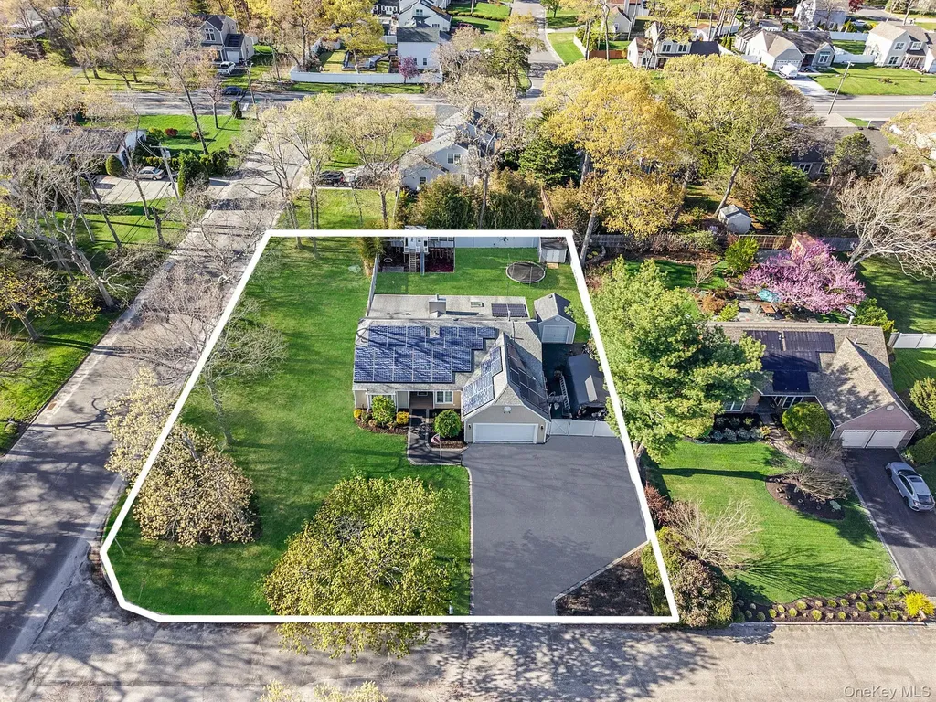 19 Ascot Place Coram NY 11727