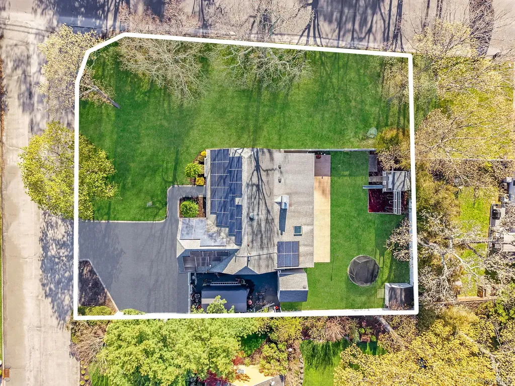 19 Ascot Place Coram NY 11727