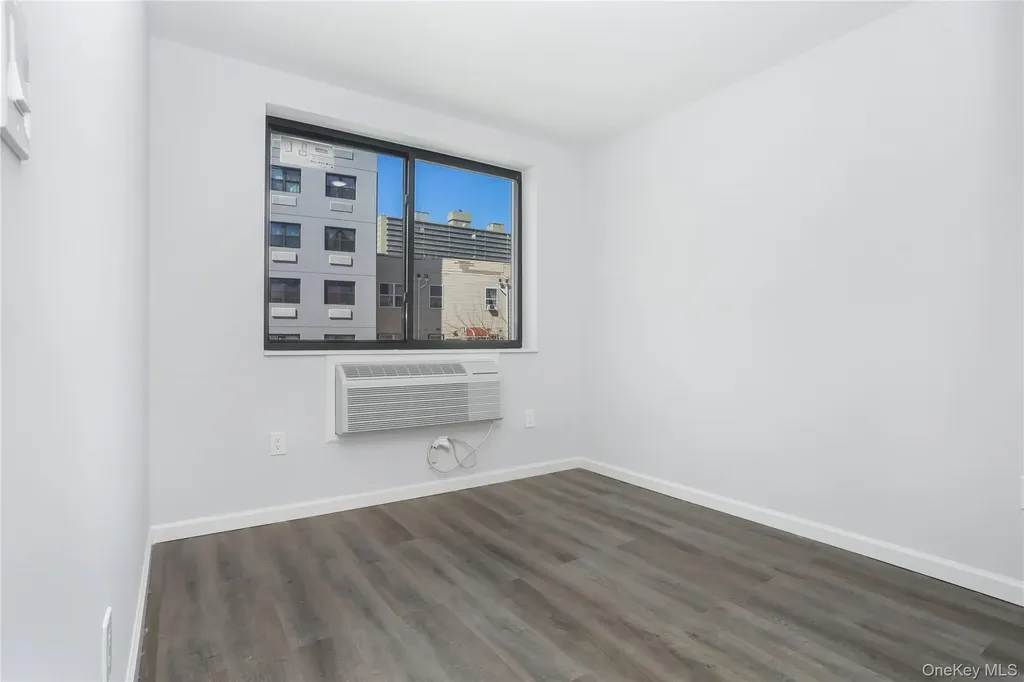 1081 Anderson Bronx NY 10452