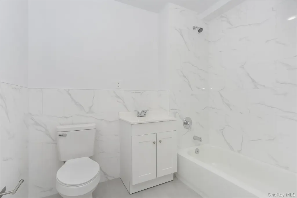 1081 Anderson Bronx NY 10452