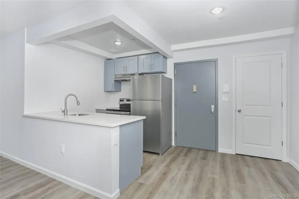 1081 Anderson Bronx NY 10452