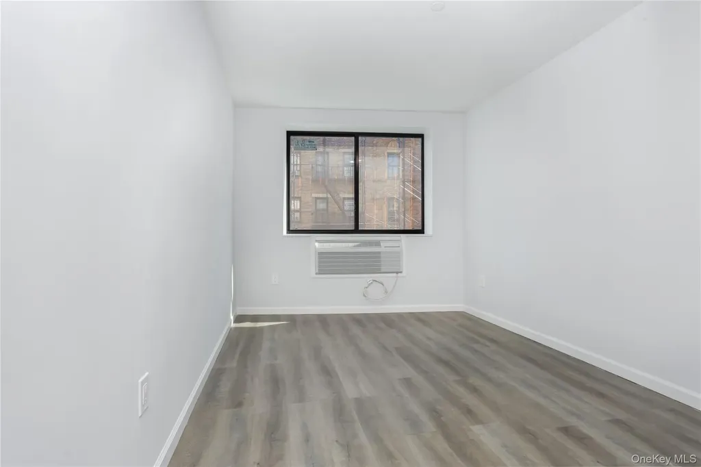1081 Anderson Bronx NY 10452