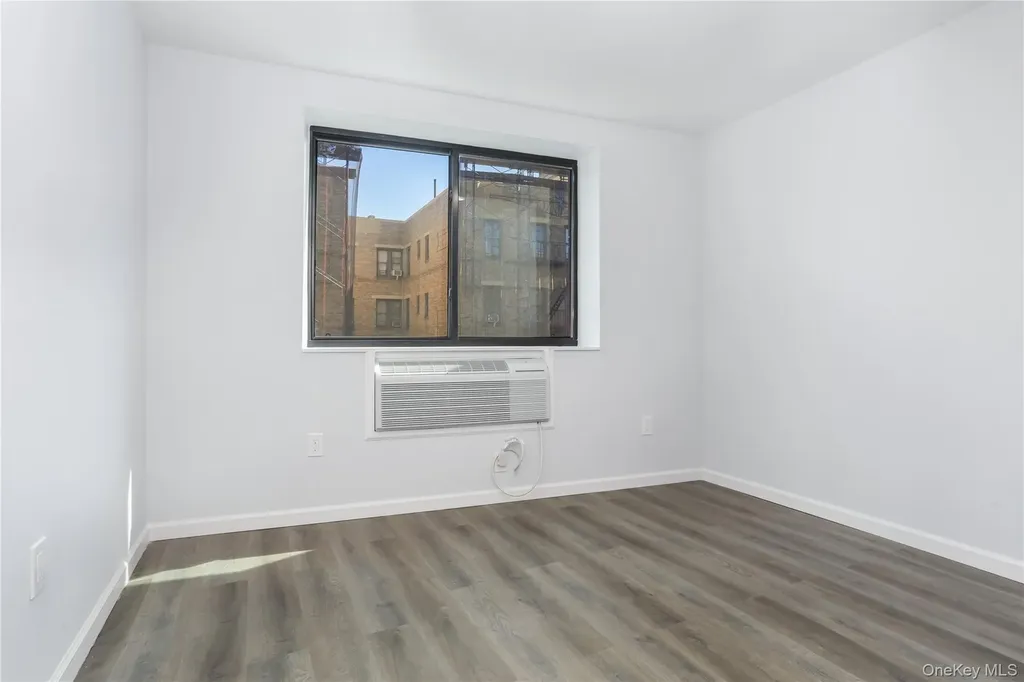 1081 Anderson Bronx NY 10452