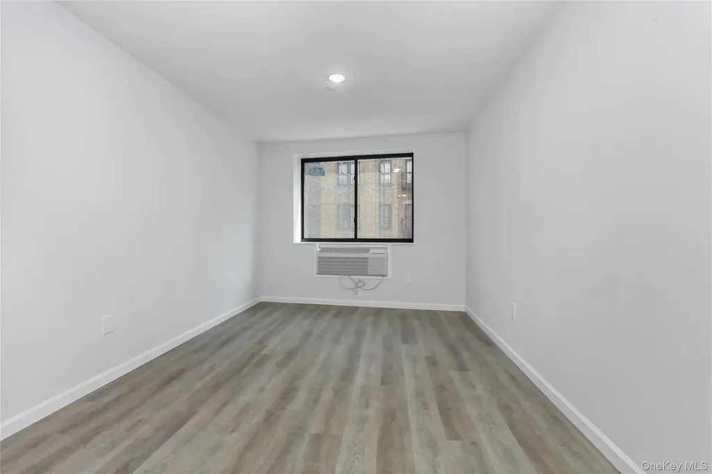 1081 Anderson Bronx NY 10452