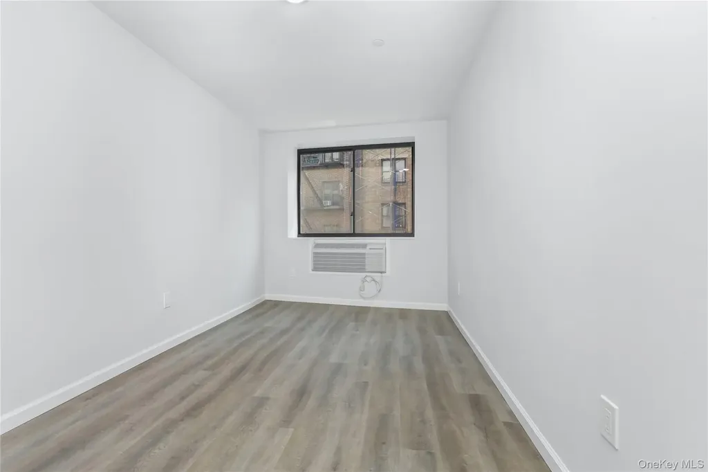 1081 Anderson Bronx NY 10452