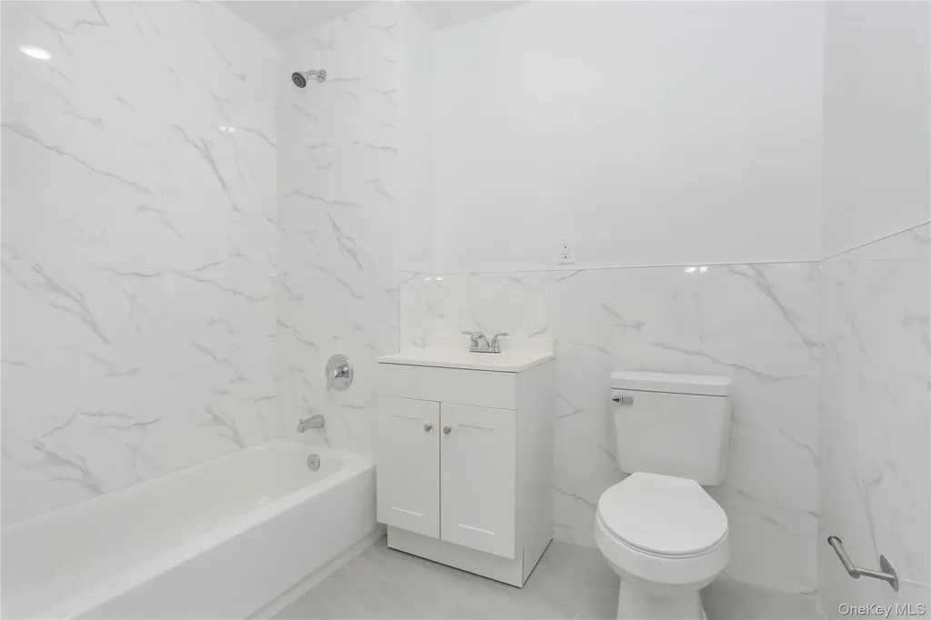 1081 Anderson Bronx NY 10452