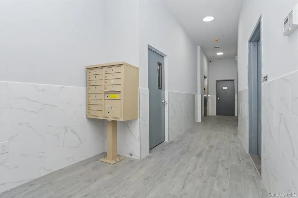 1081 Anderson Bronx NY 10452