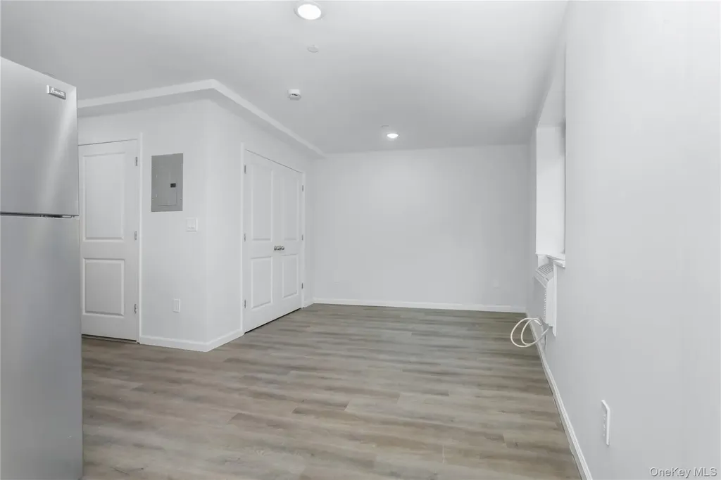 1081 Anderson Bronx NY 10452