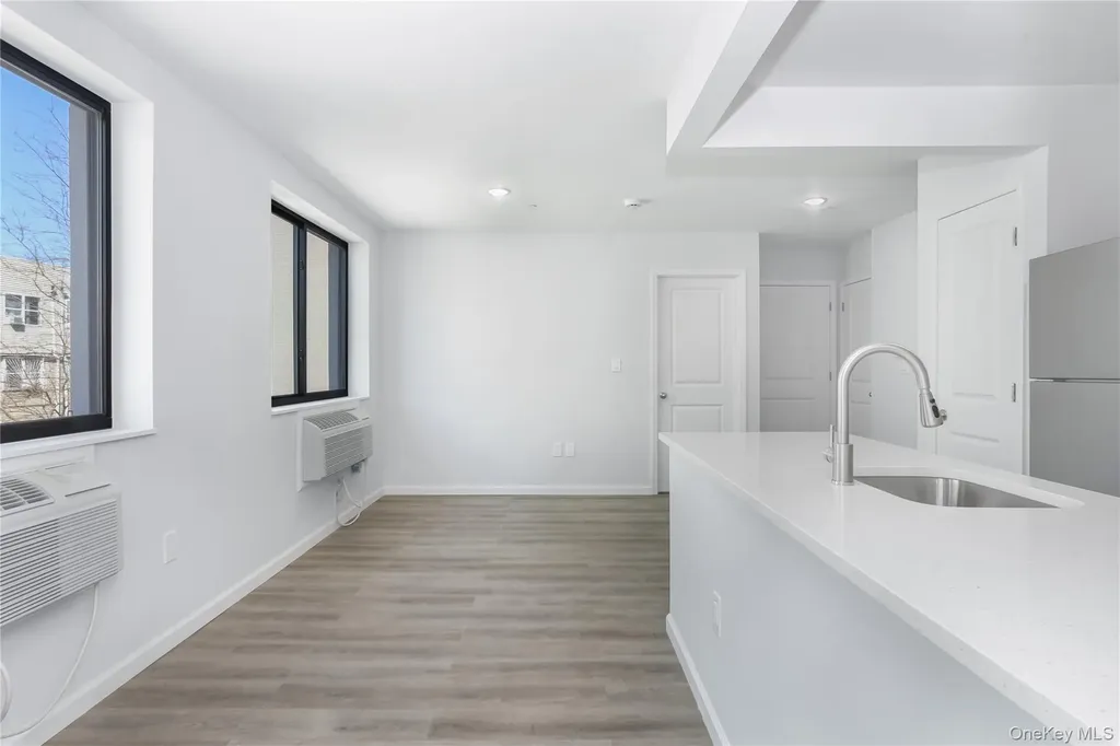 1081 Anderson Bronx NY 10452