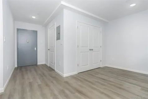 1081 Anderson Bronx NY 10452