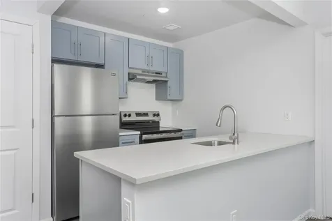 1081 Anderson Bronx NY 10452