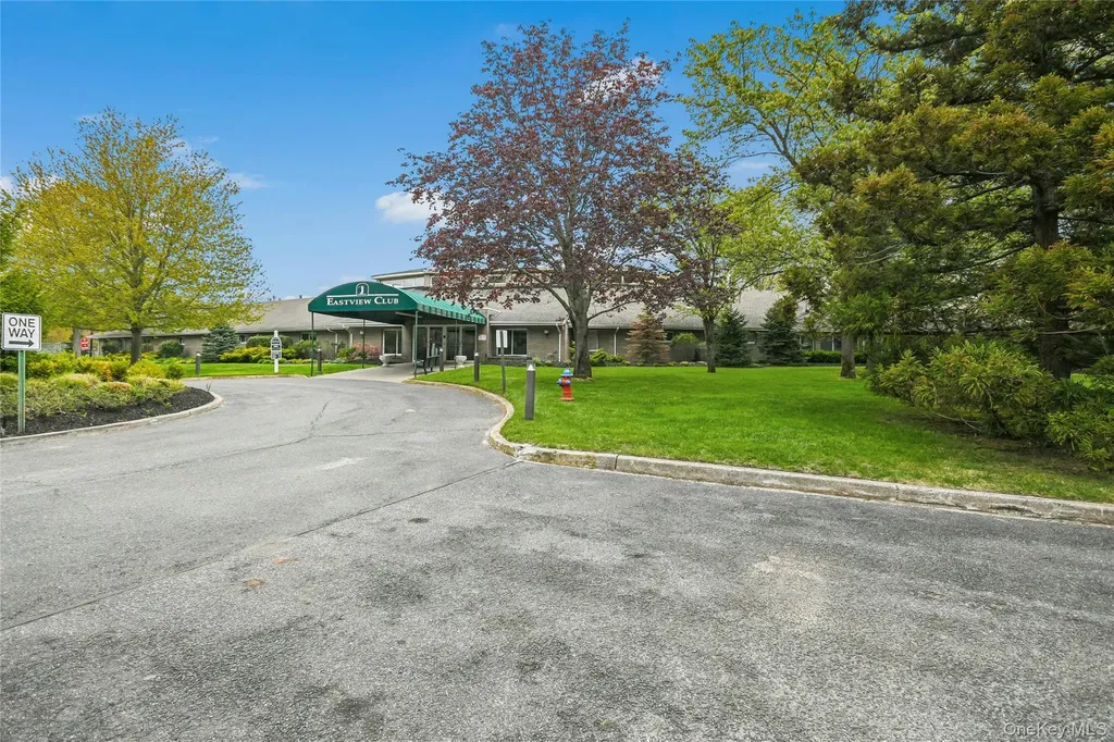 1 Ariel Drive Middle Island NY 11953
