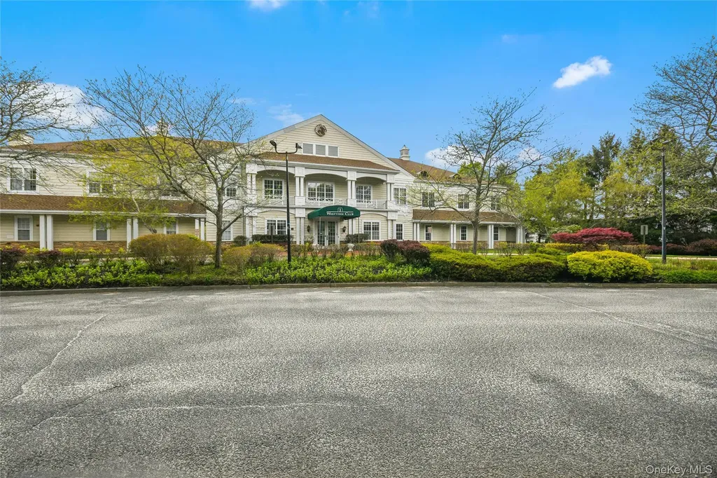 1 Ariel Drive Middle Island NY 11953