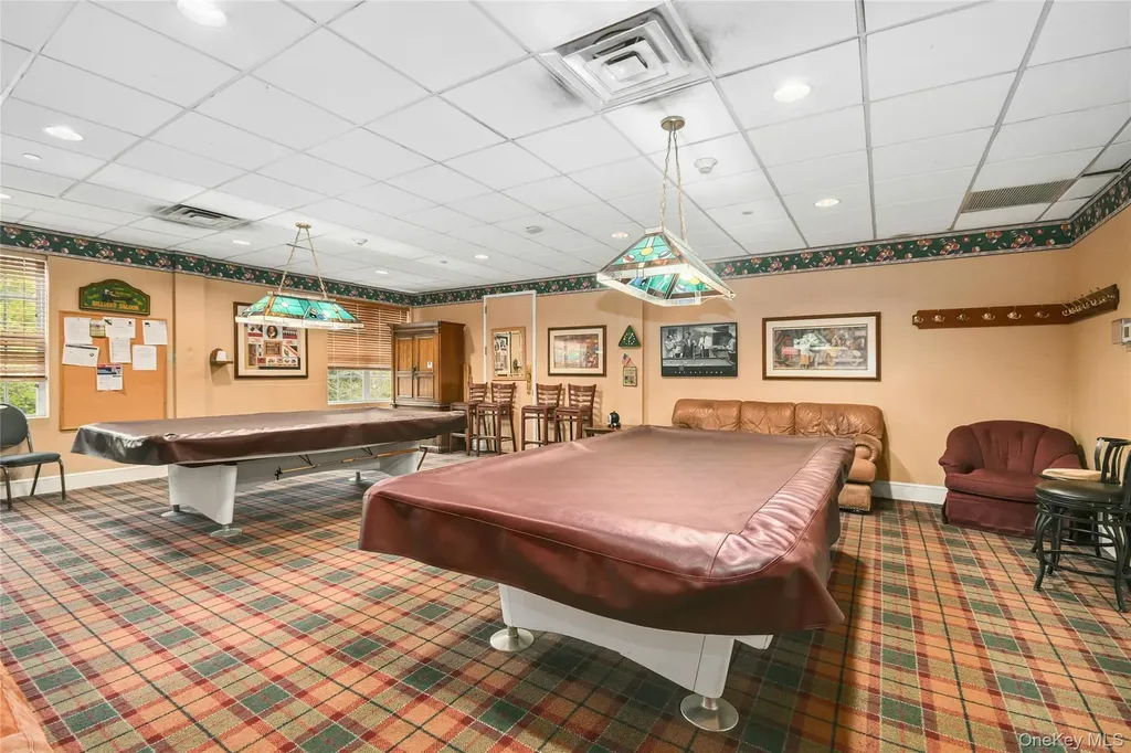 1 Ariel Drive Middle Island NY 11953