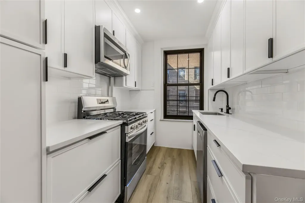 1100 Grand Concourse Bronx NY 10456