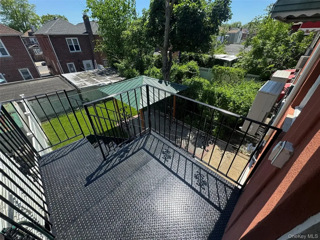 2742 Tenbroeck Avenue Bronx NY 10469