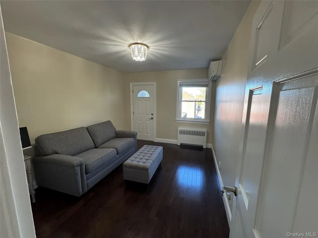 2742 Tenbroeck Avenue Bronx NY 10469