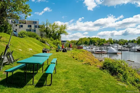 25 Shady Glen Court New Rochelle NY 10805