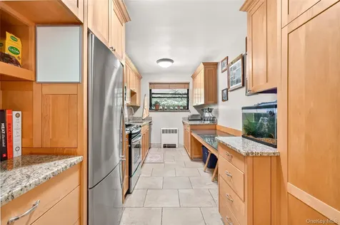 25 Shady Glen Court New Rochelle NY 10805