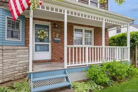 2454 4TH Avenue East Meadow NY 11554