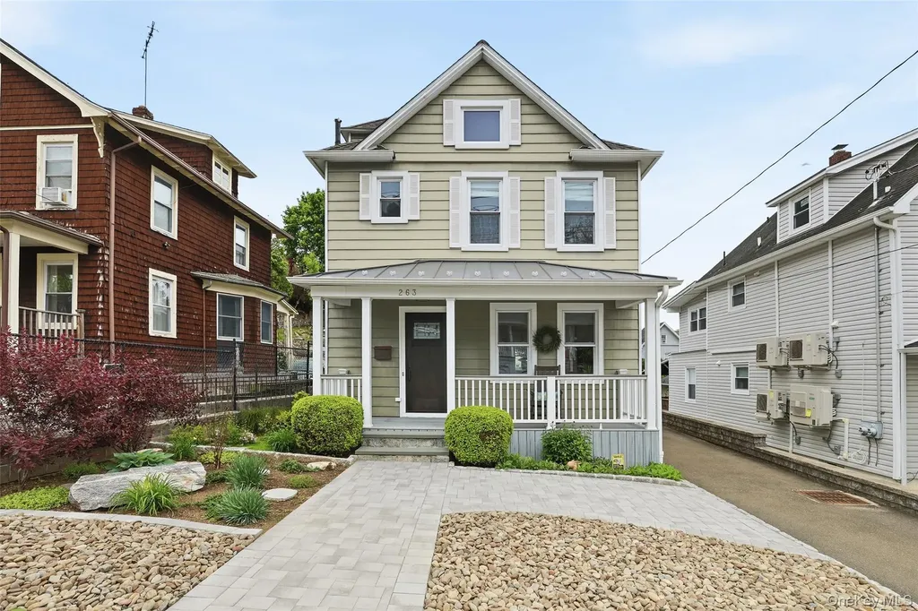 263 Madison Avenue Port Chester NY 10573