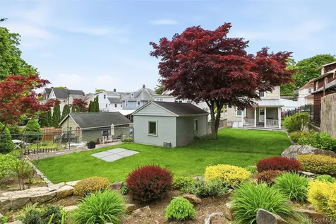 263 Madison Avenue Port Chester NY 10573