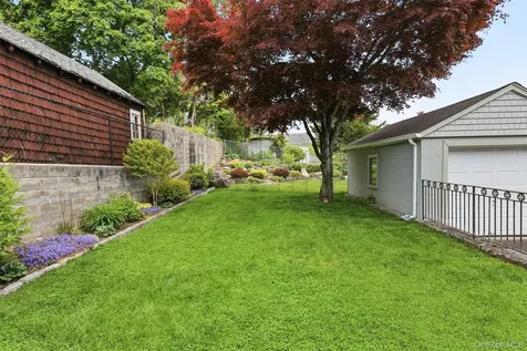 263 Madison Avenue Port Chester NY 10573