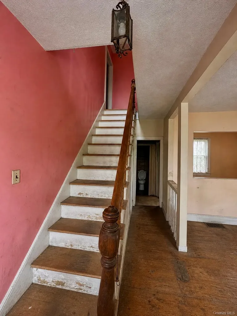 953 Creek Locks Road Rosendale NY 12472