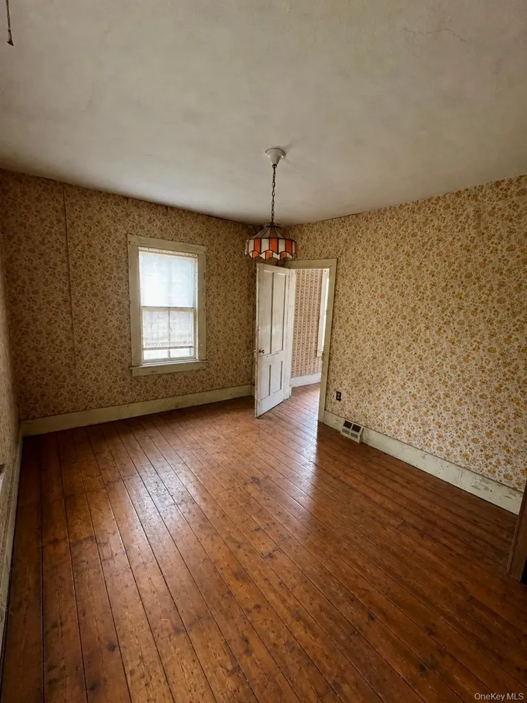 953 Creek Locks Road Rosendale NY 12472