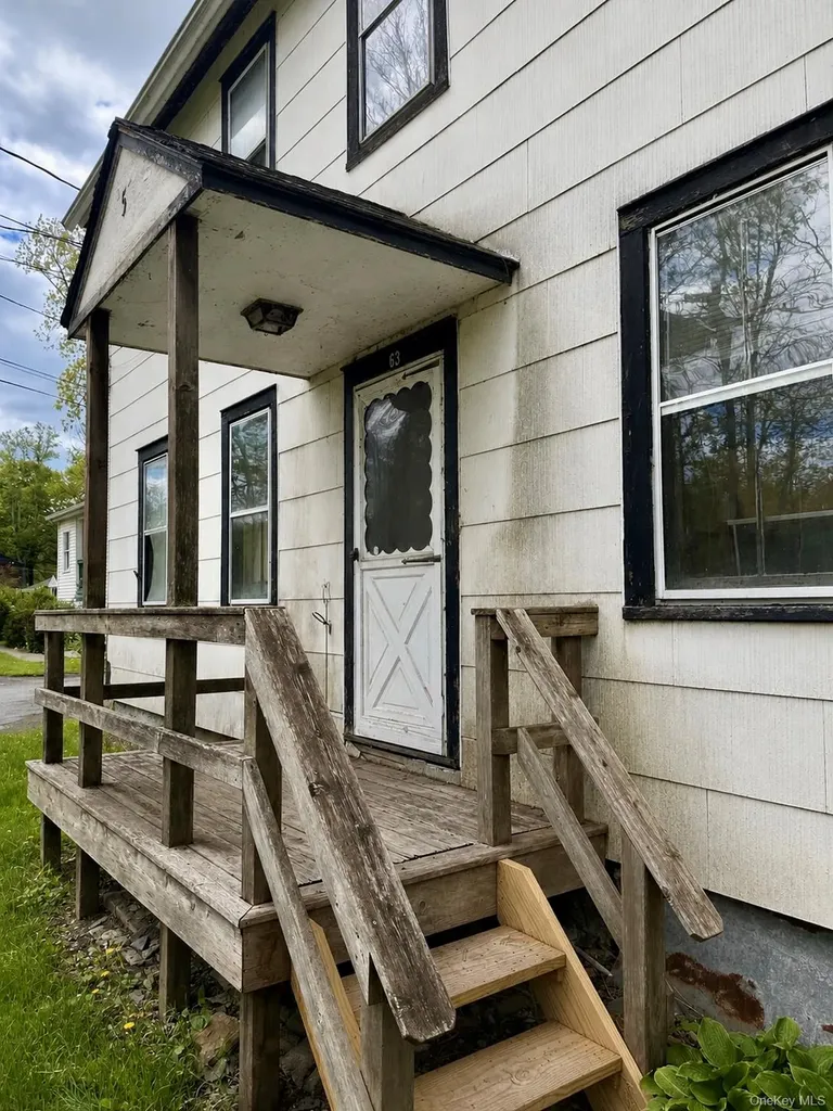 953 Creek Locks Road Rosendale NY 12472