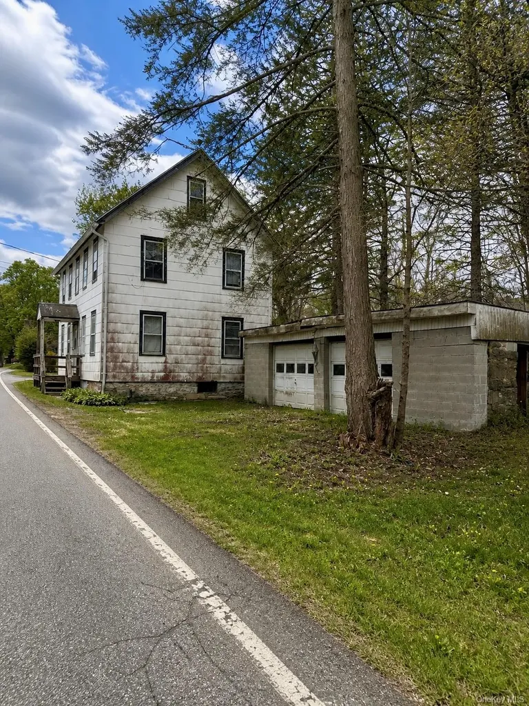 953 Creek Locks Road Rosendale NY 12472